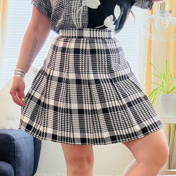 Vintage Miniskirt 90s Tracy Evans Black White Check Plaid Pleated Schoolgirl - Picture 1 of 9
